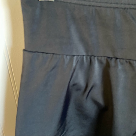 Lands' End Black Swim Skort Tummy Control Chlorine Resistant UPF Size 6 $80 New - Picture 3 of 7